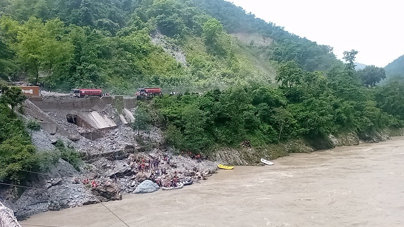 बेपत्ता बस र यात्रु खोज्न चिनसँग सहयोग माग