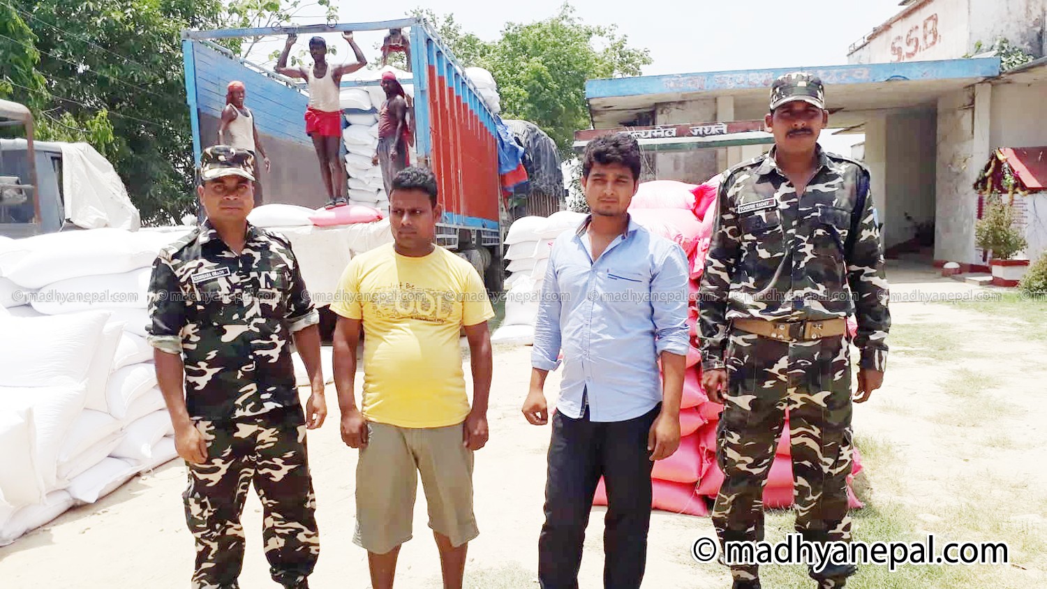 वीरगंज नाकाबाट अवैध कारोवार फष्टायो, निर्यात पैठारीमा नियमनकारी निकायकै संलग्नता