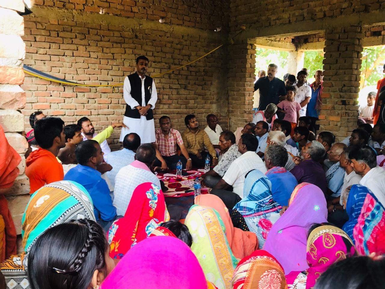 जनताको गुनासाे सुन्न र समाधान गर्न सांसद प्रदिप यादवले शुरू गरे 'जनता दर्शन' कार्यक्रम