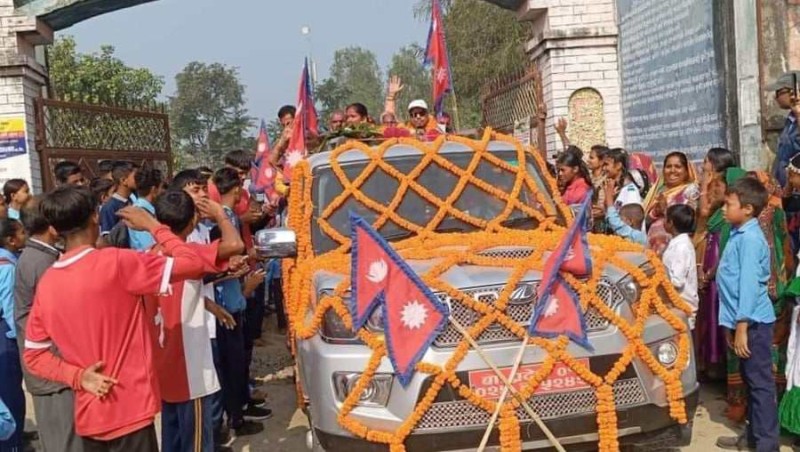 महिला क्रिकेटमा इतिहास रच्ने कप्तान पूजा महतोको गृहनगरमा भव्य स्वागत