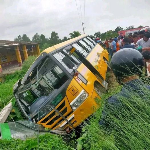 नवदीप एकेडेमीको बस दुर्घटना