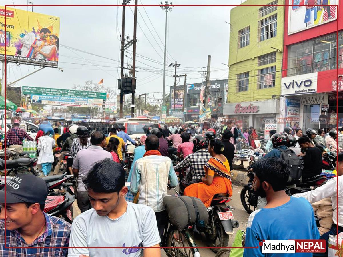 सीमावर्ती ग्राहकको रोजाई रक्सौल बजार , अर्थशास्त्रको नियम झैं सस्तो बजारको खोजीमा उपार 